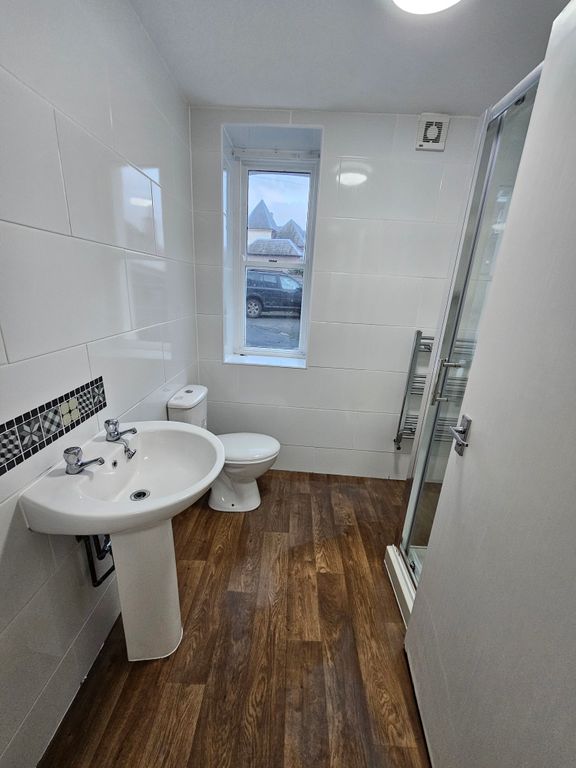 Additional image 10 of 1 bed flat to rentAbbey Road, Llandudno LL30