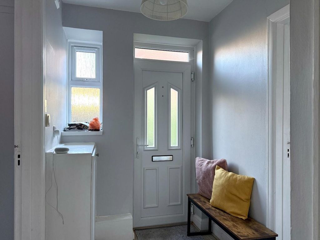 Additional image 8 of 2 bed flat to rentRosebery Place, Penarth CF64