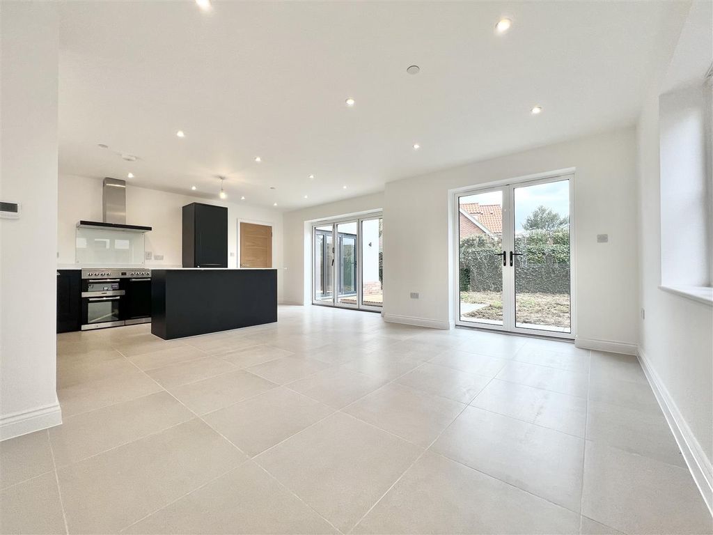 Additional image 2 of 4 bed detached house to rentNorton, Bury St. Edmunds IP31