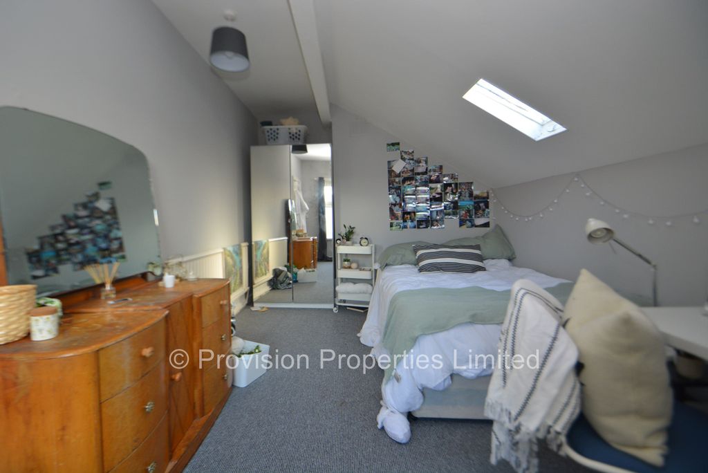 Additional image 11 of 8 bed end terrace house to rentVictoria Road, Hyde Park, Leeds LS6