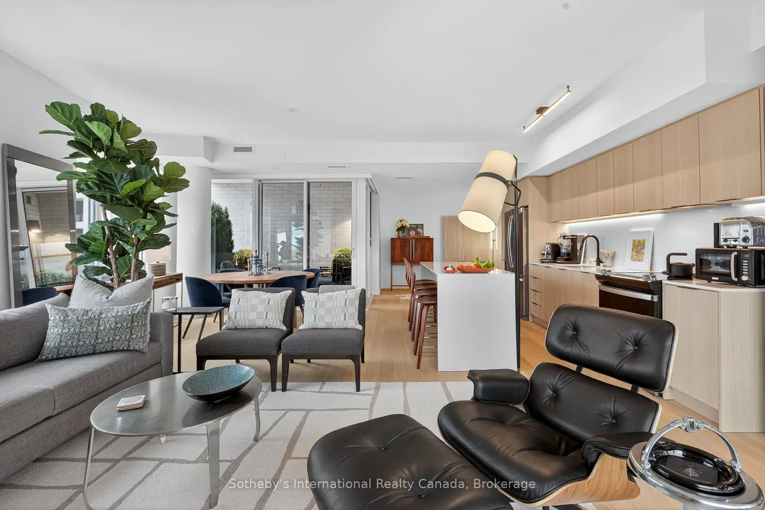 Additional image 17 of 31 Huron Street 224