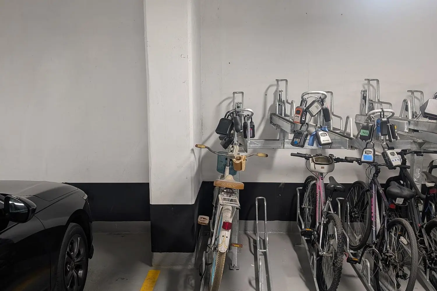 Additional image 17 of 30 Tretti Way 810