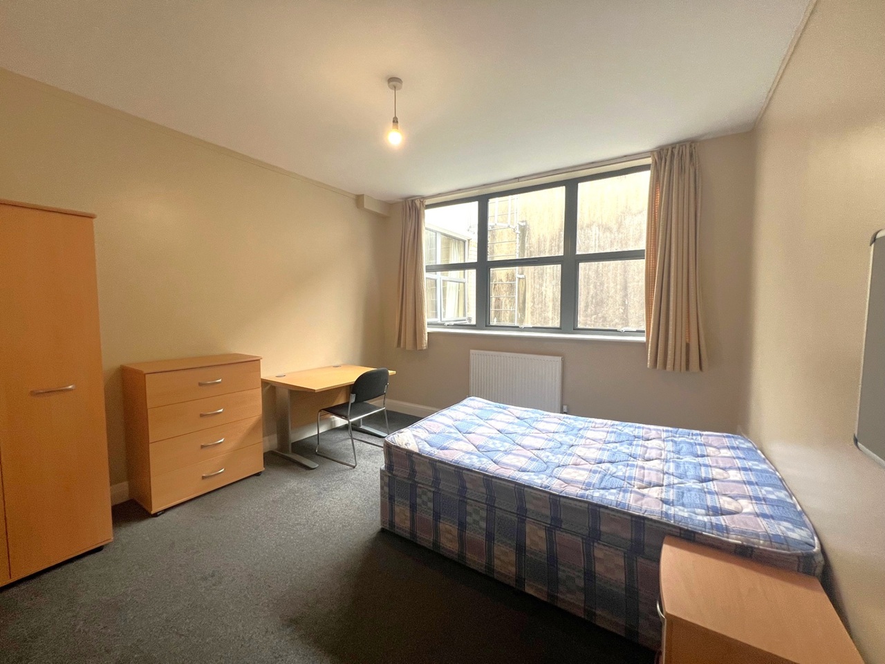 5 Bed Flat, St Augustines Parade, BS1, N1 7GU