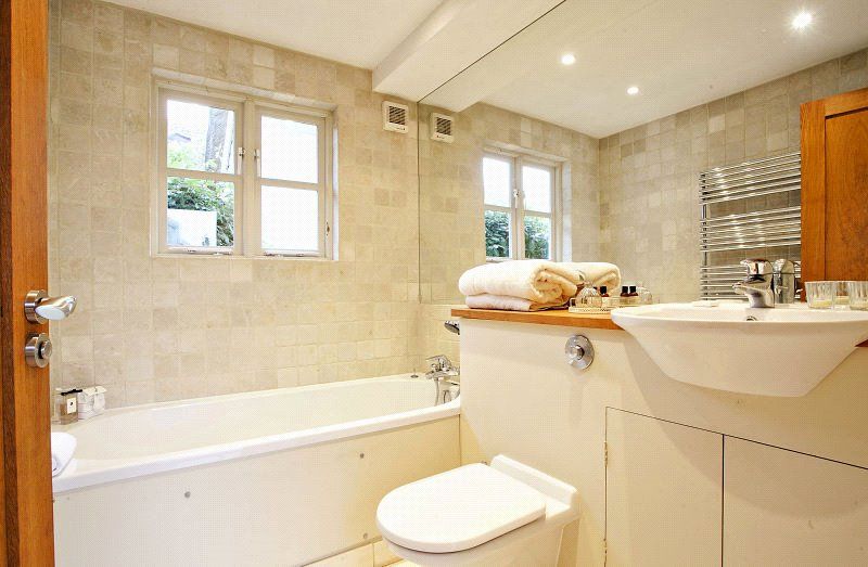 Additional image 13 of 5 bed detached house to rentFrieth Road, Marlow, Buckinghamshire SL7