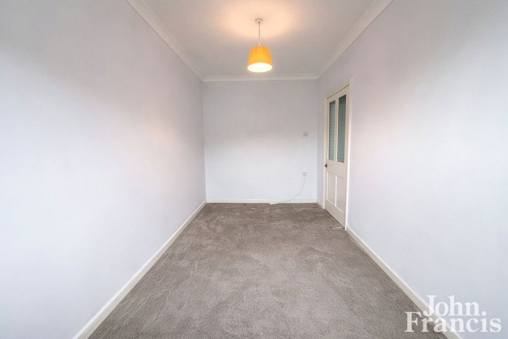 Additional image 9 of 2 bed semi-detached house to rentSt. John Street, Whitland SA34