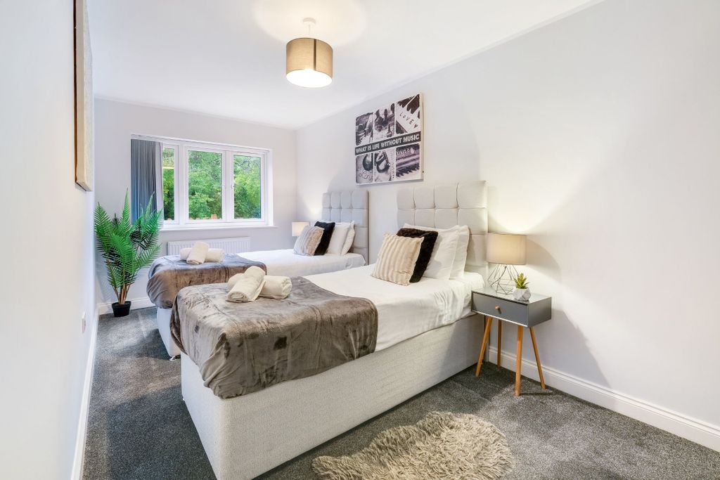Additional image 17 of 2 bed flat to rentWest Wycombe Road, High Wycombe HP12