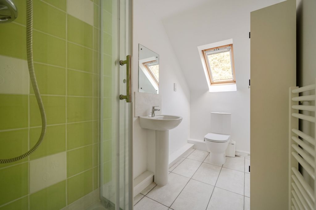 Additional image 13 of 4 bed semi-detached house to rentKings Road, Ascot SL5