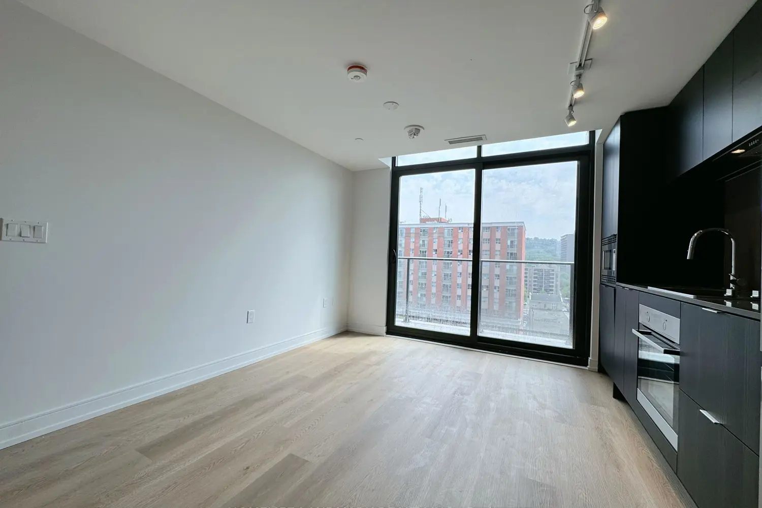 Additional image 12 of 1 Jarvis Street 909