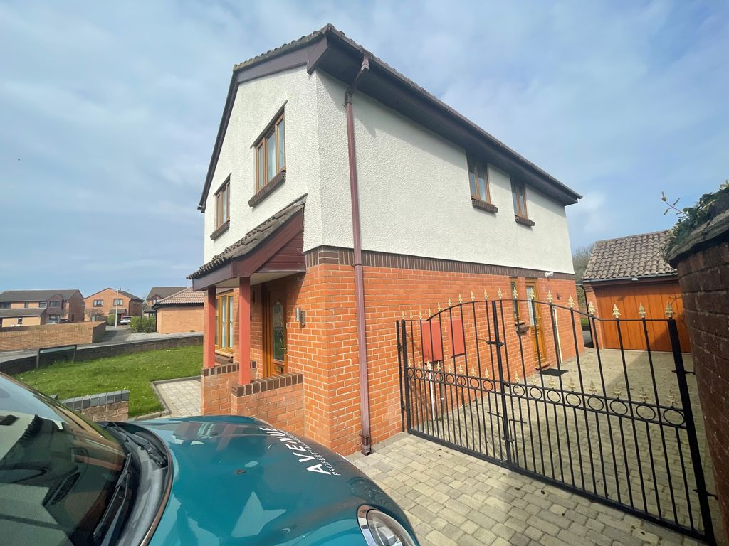 Additional image 2 of 4 bed detached house to rentOgmore Drive, Porthcawl CF36