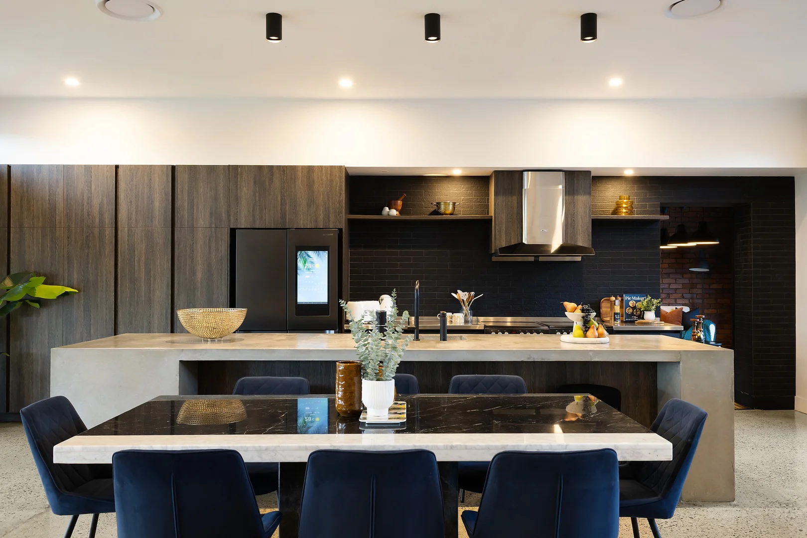 Additional image 17 of 6 Chale Court, Bundall QLD 4217