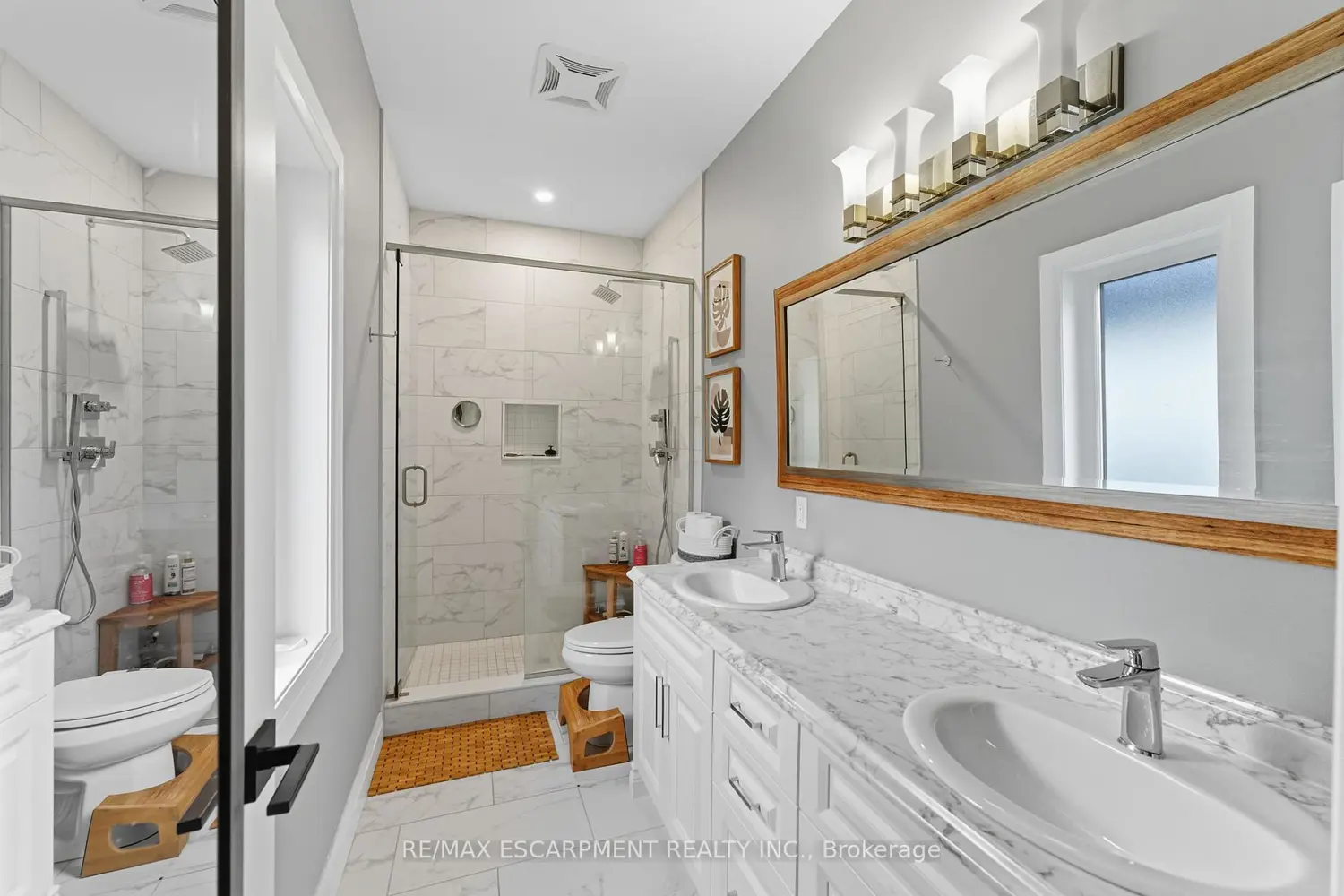 Additional image 9 of 1053 Bay Street