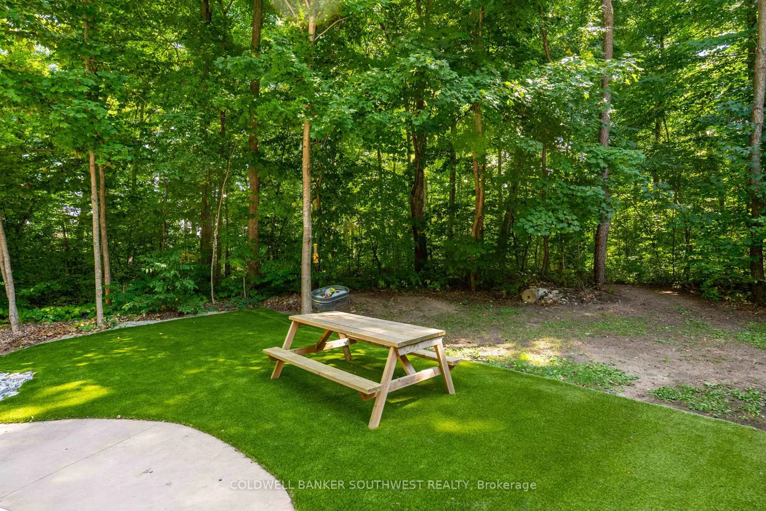 Additional image 15 of 5252 Egremont Road