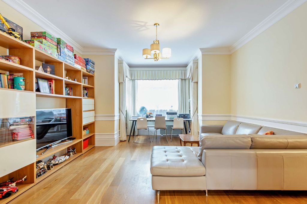 Additional image 8 of 7 bed detached house to rentWindsor Road, Ascot, Berkshire SL5