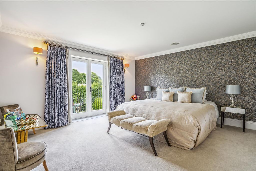 Additional image 14 of 5 bed detached house to rentBrockenhurst Road, Ascot SL5