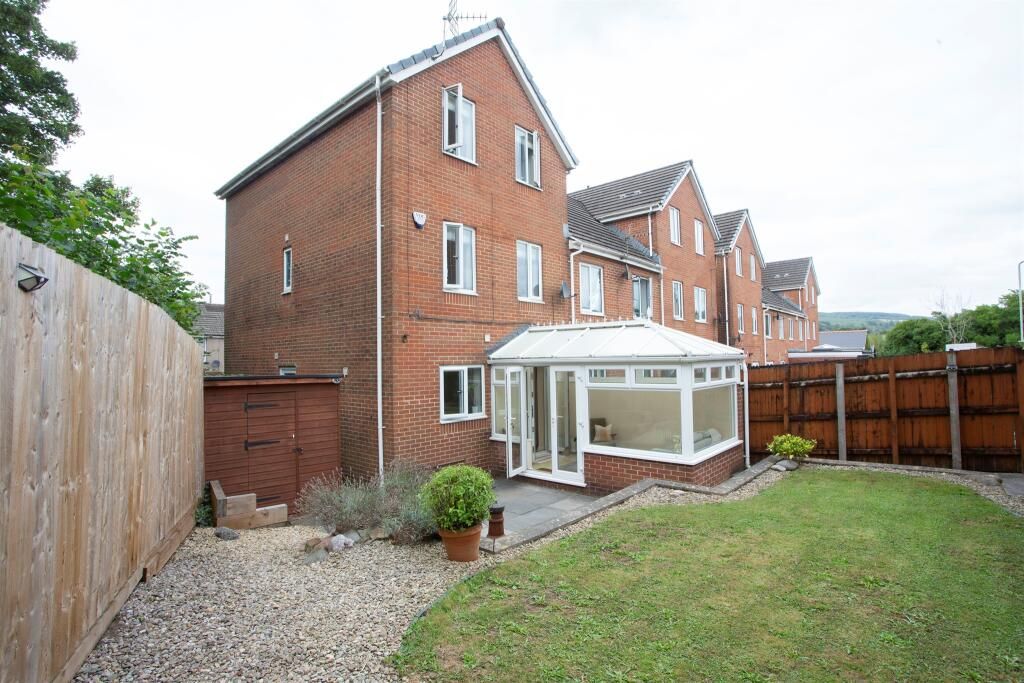 Additional image 9 of 3 bed end terrace house to rentRhiw'r Derwen, Llanharan, Pontyclun CF72