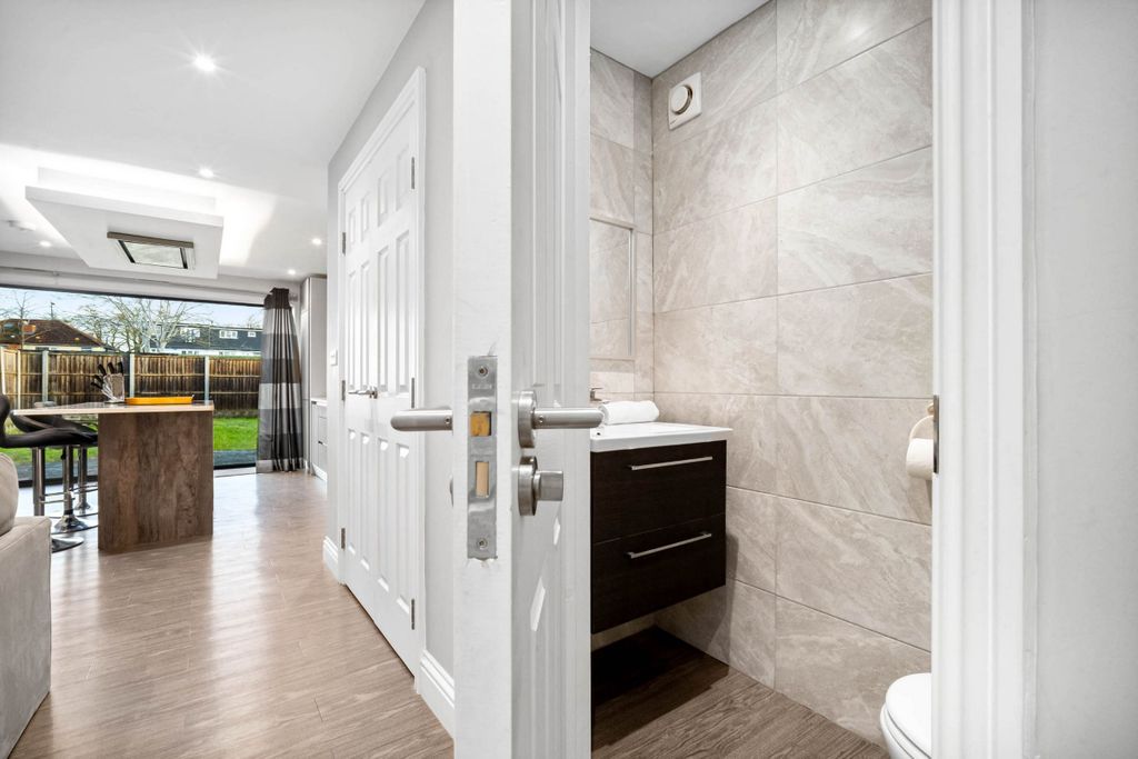 Additional image 41 of 5 bed semi-detached house to rentBrooklands Road, Hall Green, Birmingham B28
