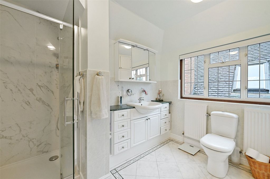 Additional image 11 of 3 bed detached house to rentSt. Leonards Hill, Windsor, Berkshire SL4