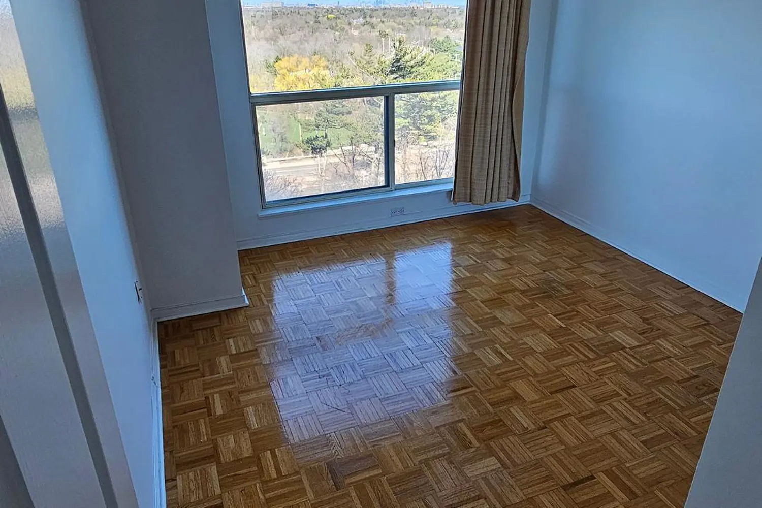 Additional image 11 of 2155 Burnhamthorpe Road 1103