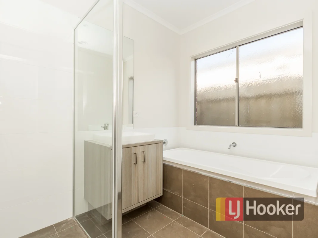 Additional image 5 of 30 Dream Avenue, Cranbourne East VIC 3977