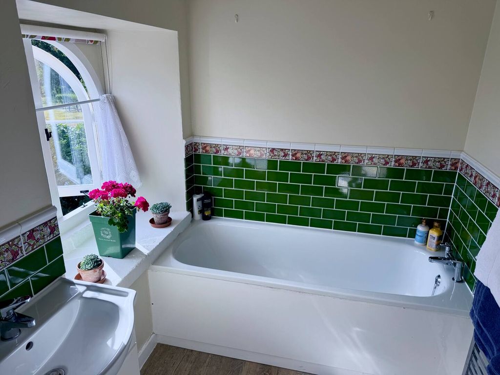 Additional image 6 of 3 bed farmhouse to rentHigh Street, Yeovil BA22