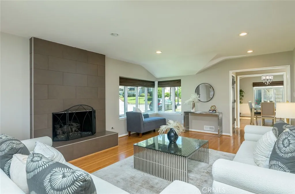 Additional image 82 of 306 Parkwood Drive, Glendale, CA 91202