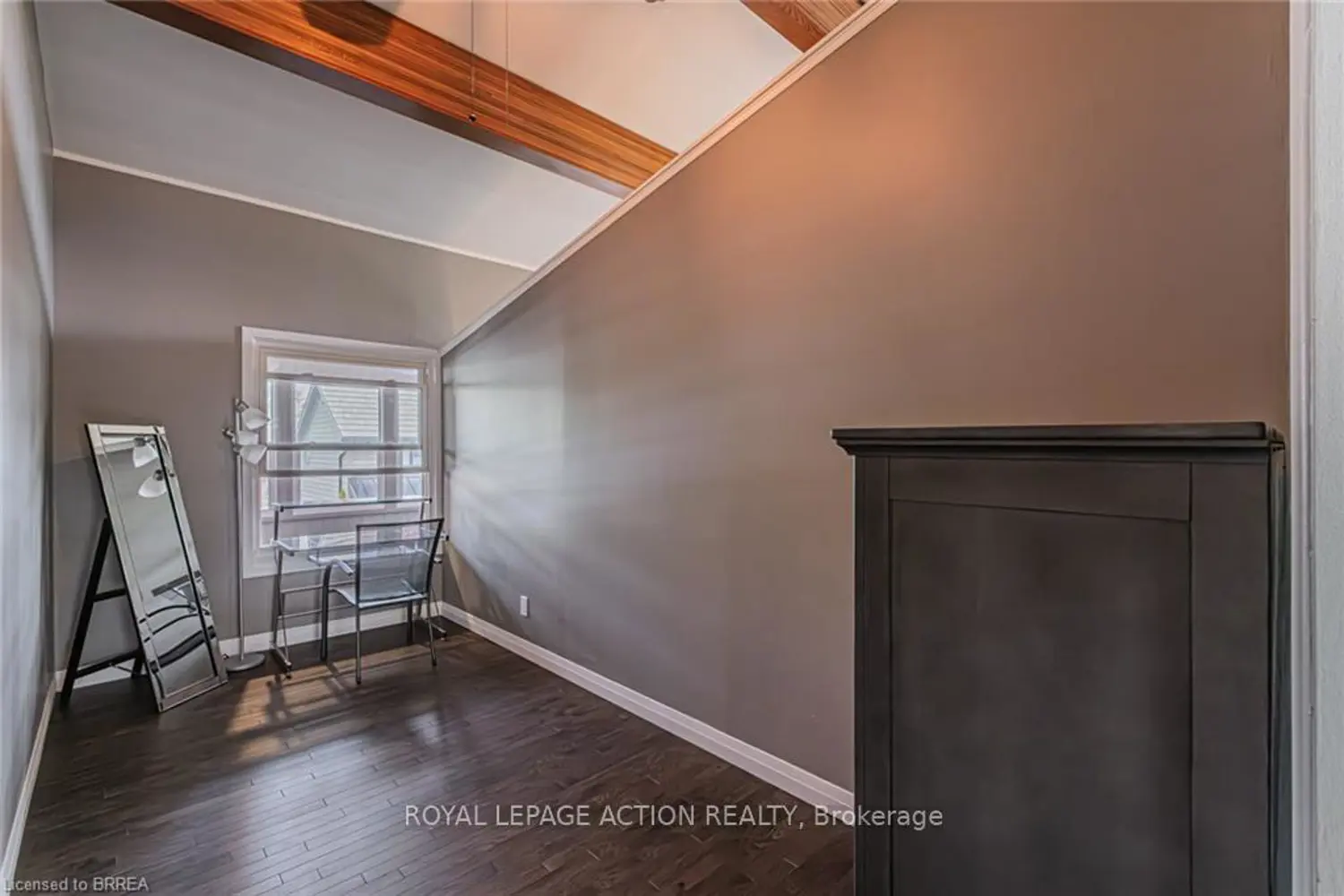 Additional image 4 of 54 Grand Street