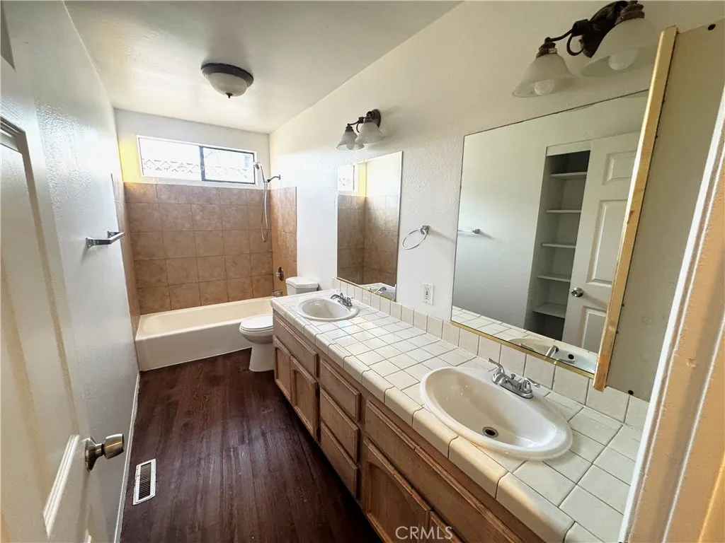 Additional image 25 of 4226 Don Carlos Drive, Los Angeles, CA 90008