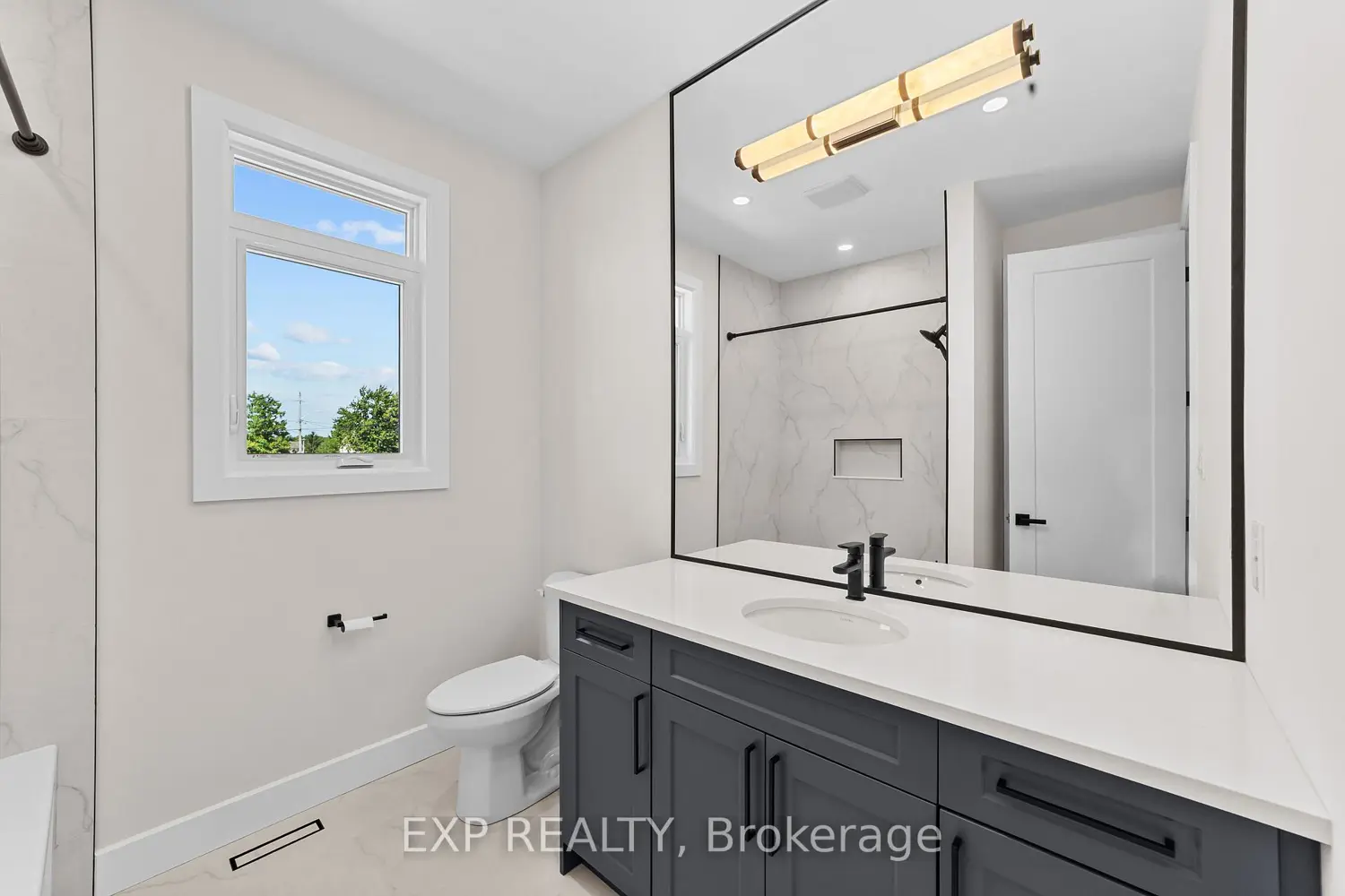 Additional image 11 of 420 Erie Street