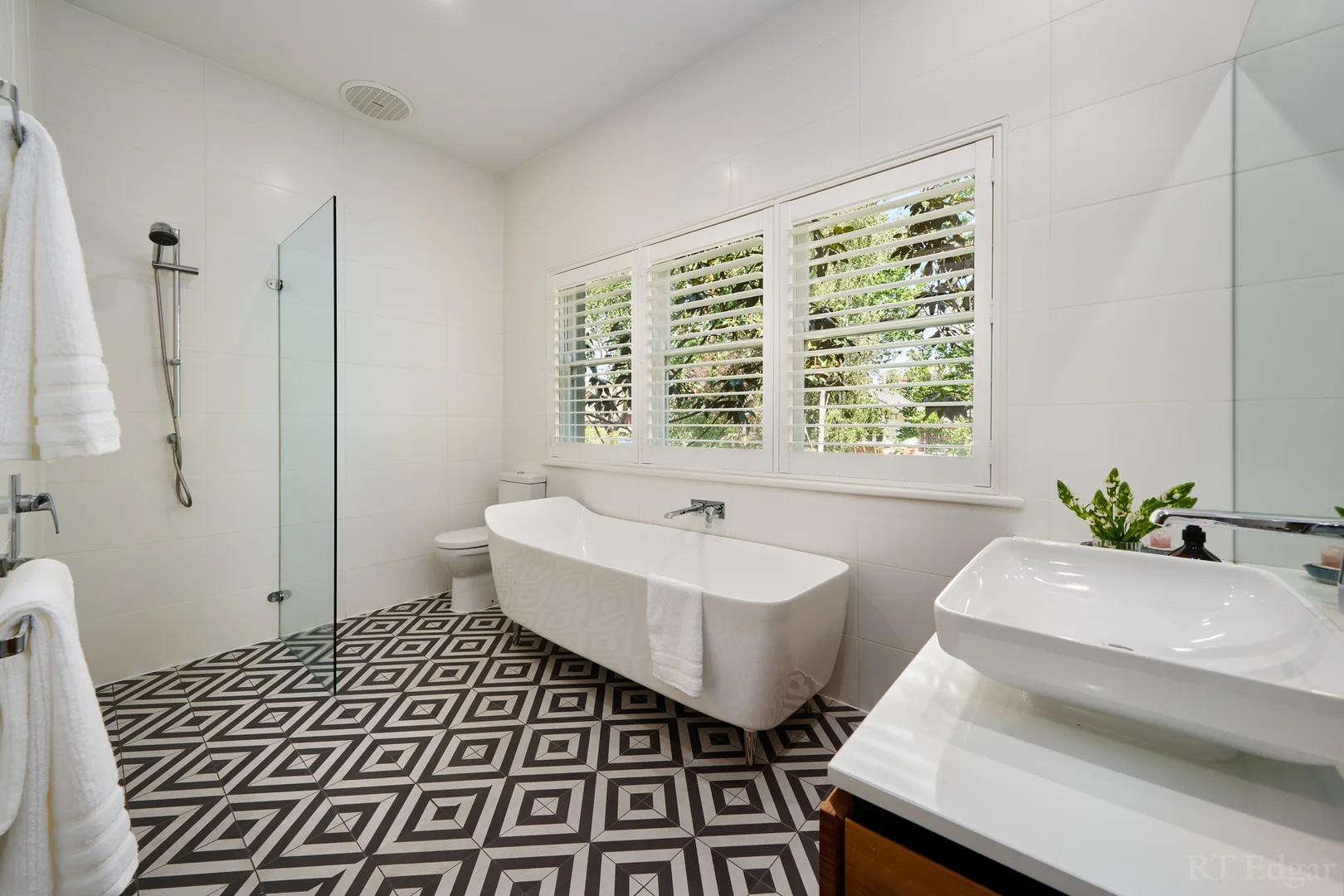 Additional image 13 of 6 Wavenhoe Avenue, St Kilda East VIC 3183