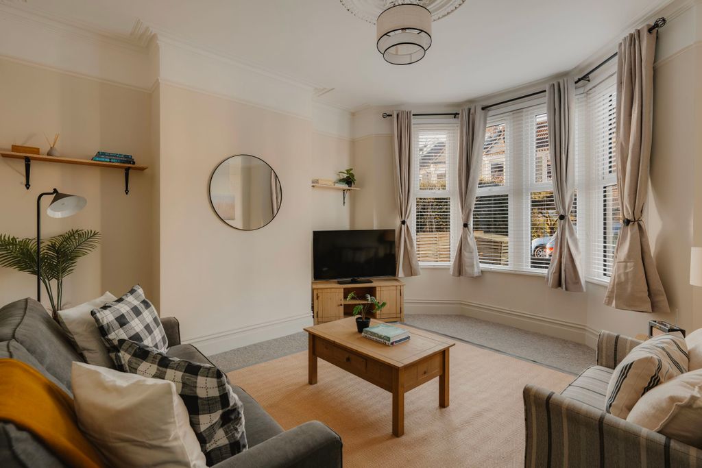 Additional image 4 of 5 bed detached house to rentNevil Road, Bristol BS7