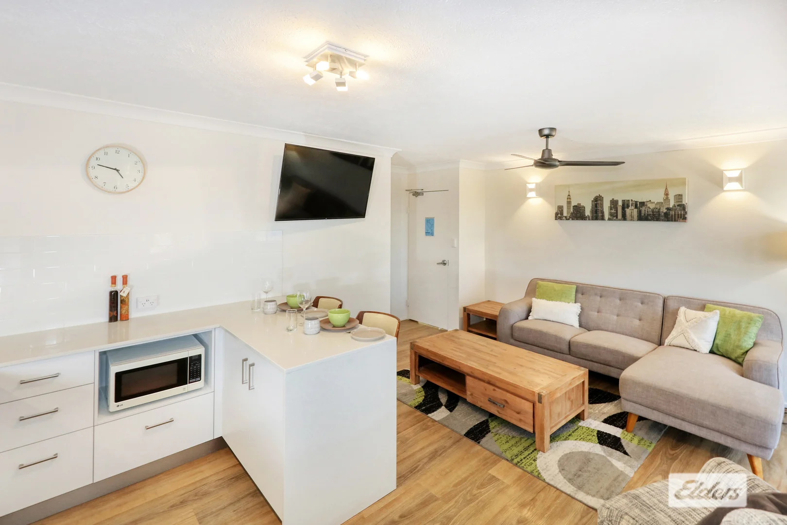 Additional image 10 of 1/100 Scenic Highway, Lammermoor QLD 4703