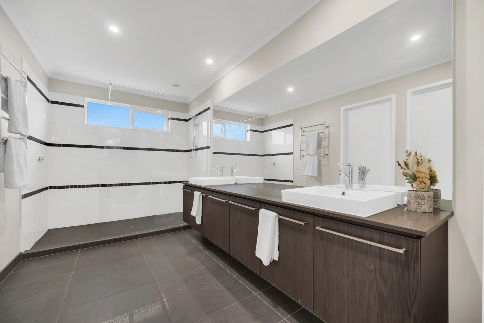 Additional image 11 of 2 Forest Drive, Clyde North VIC 3978