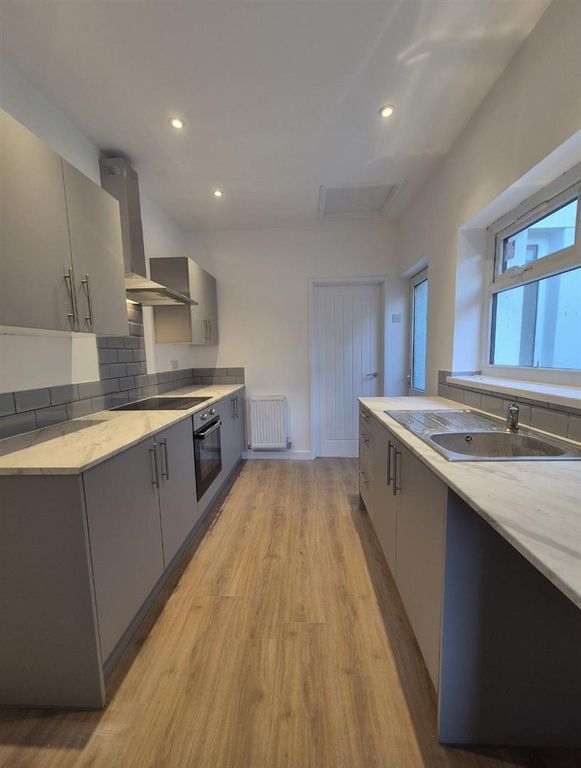 3 bed terraced house to rentYork Terrace, Cwm NP23
