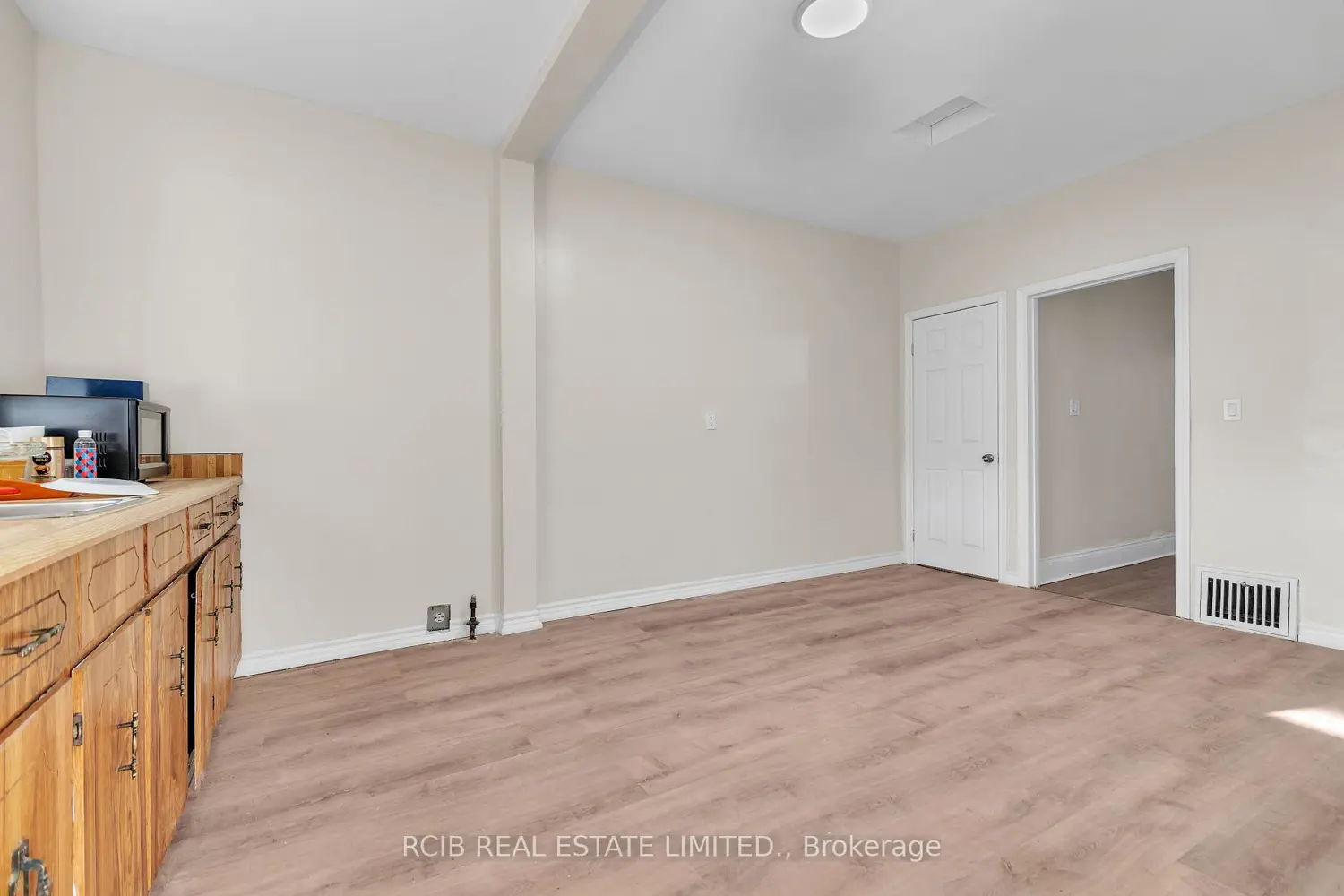 Additional image 9 of 224 Burlington Street