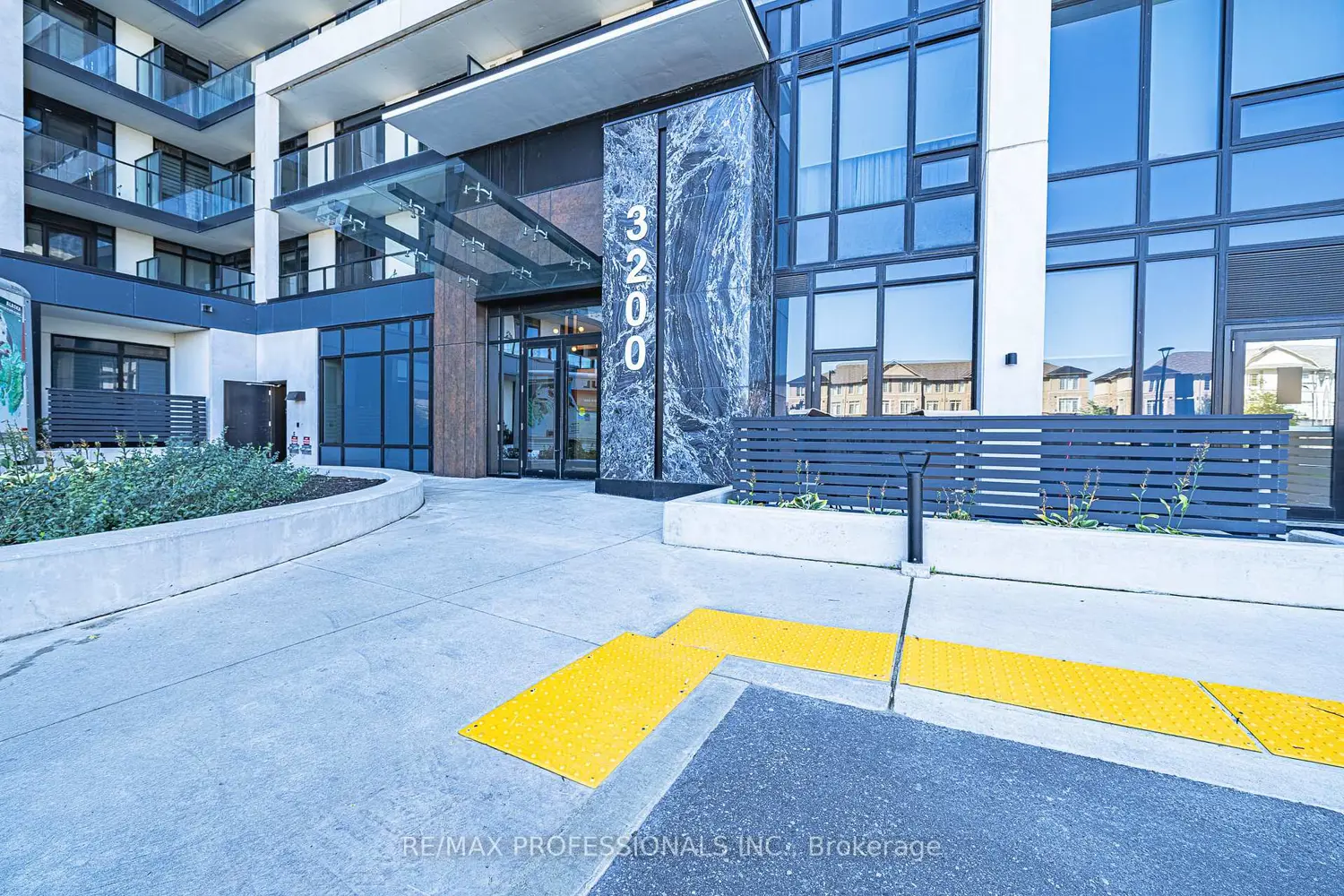 Additional image 15 of 3200 William Coltson Avenue 311