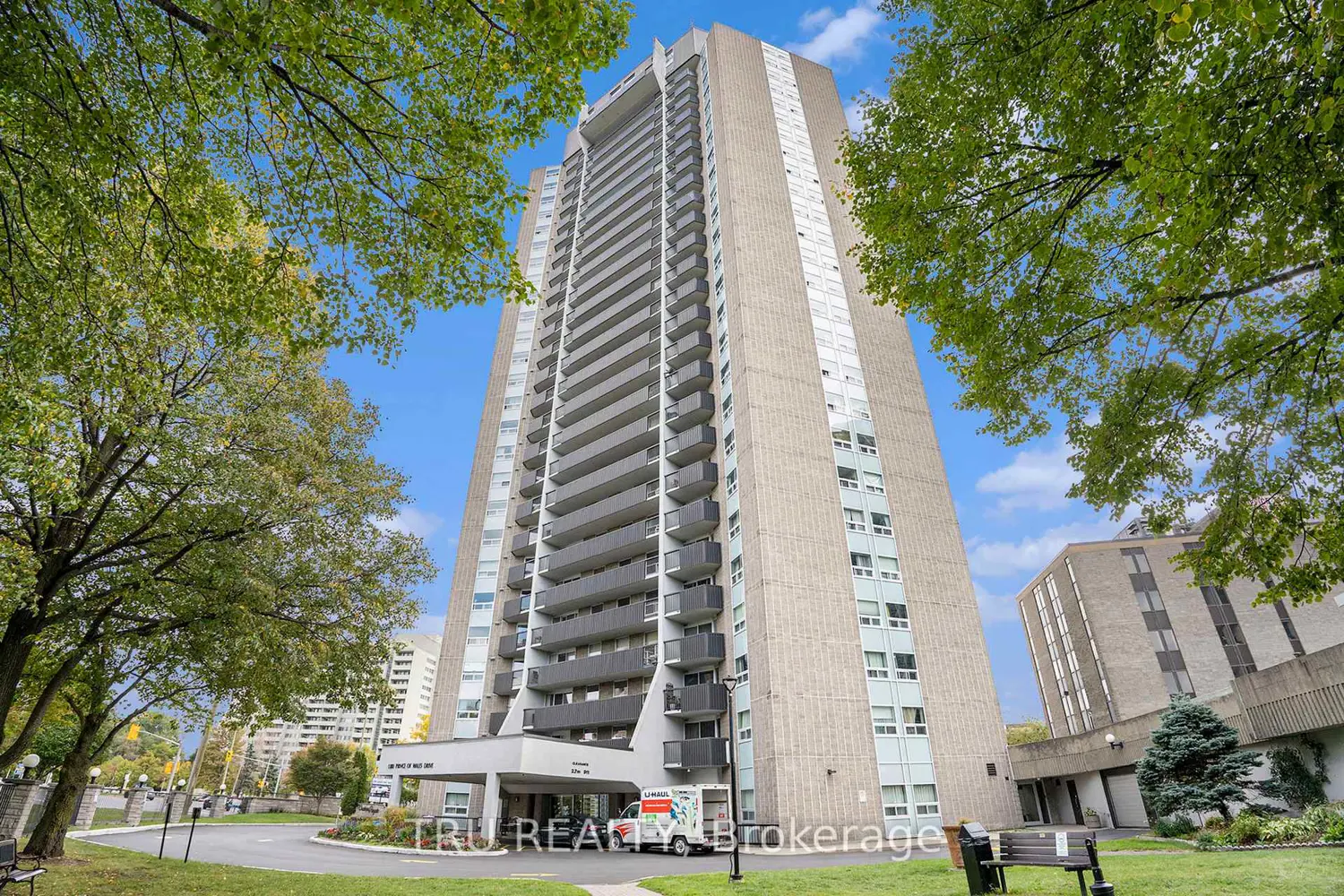 1380 Prince Of Wales Drive 2502