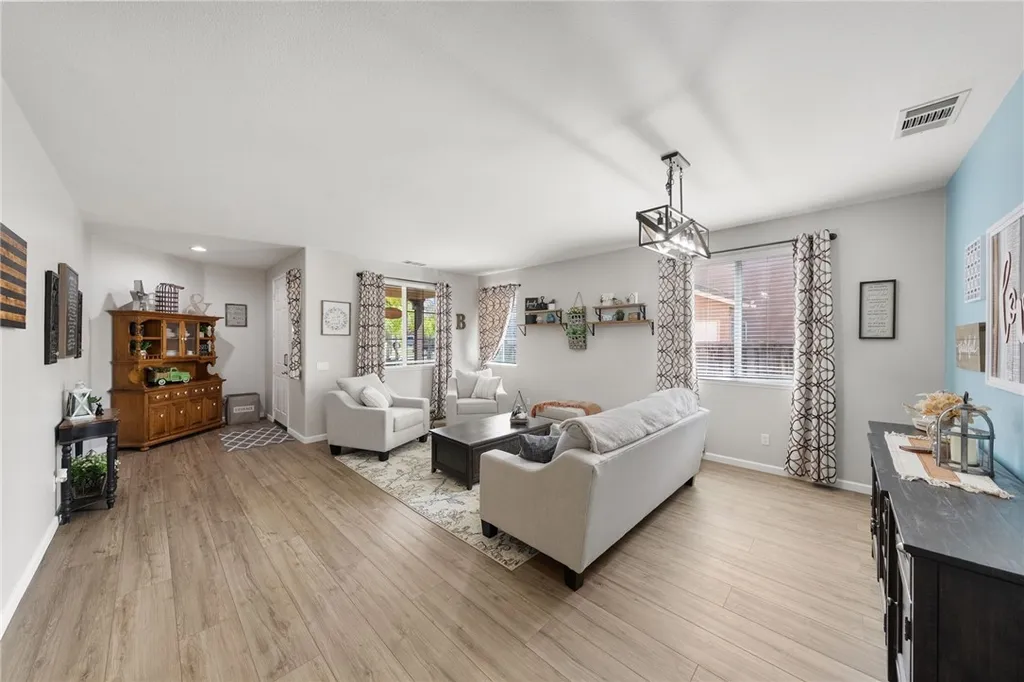 Additional image 7 of 29093 Hydrangea St, Murrieta, CA 92563