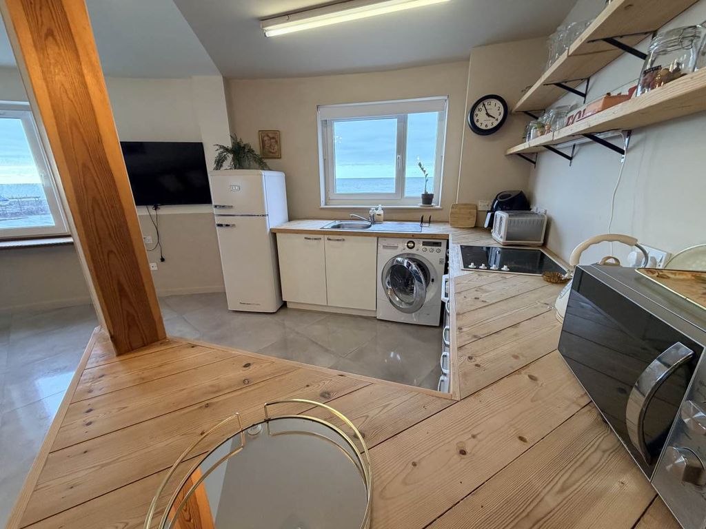 Additional image 5 of 1 bed flat to rentLlys Y Brenin, Terrace Road, Aberystwyth SY23