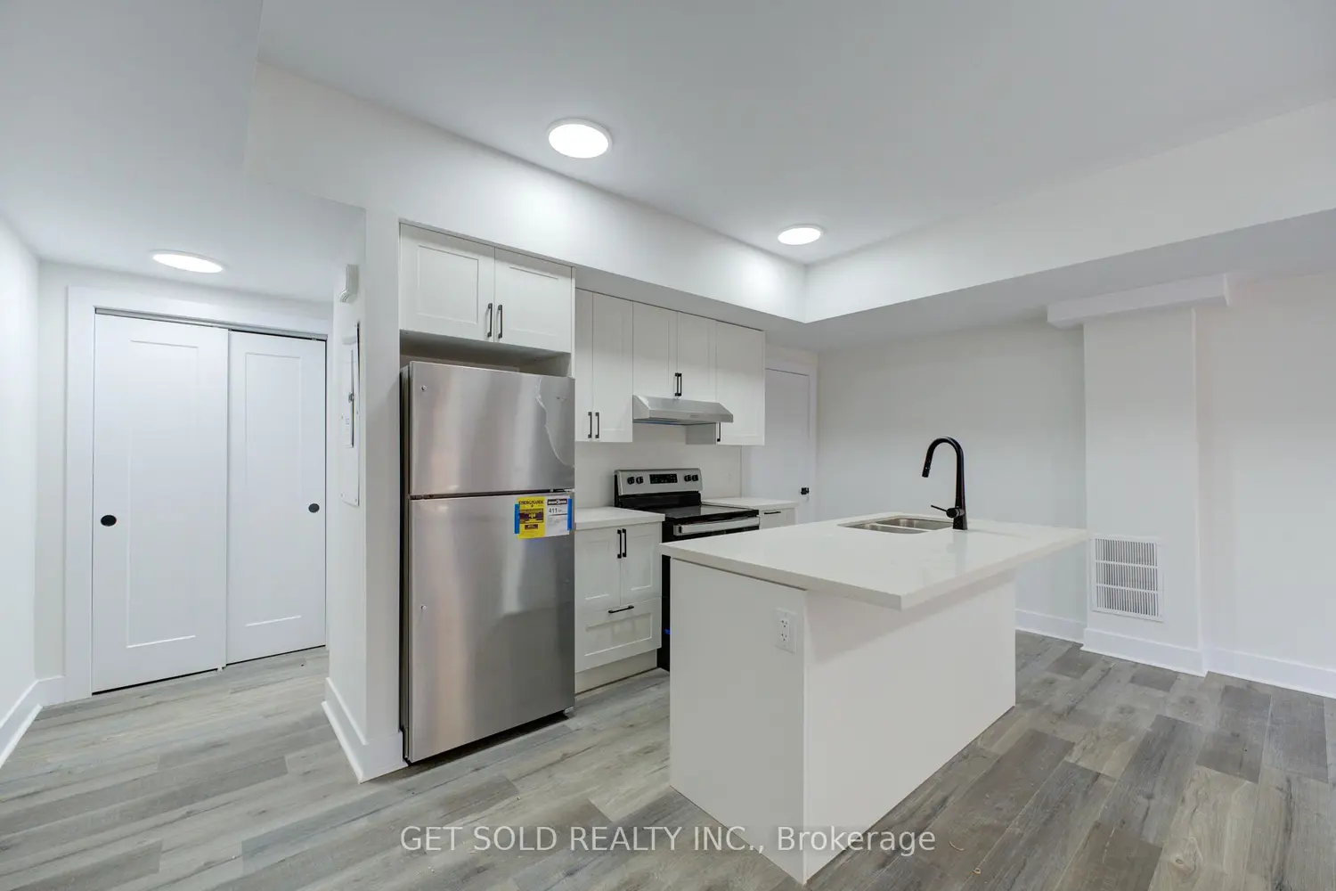 Additional image 8 of 6701 Thorold Stone Road 7