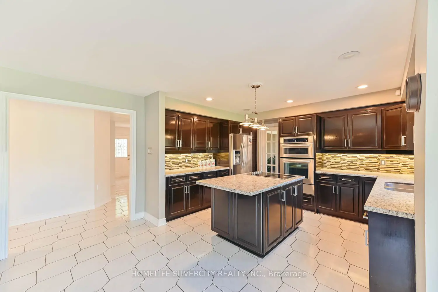 Additional image 5 of 18805 Willoghby Road