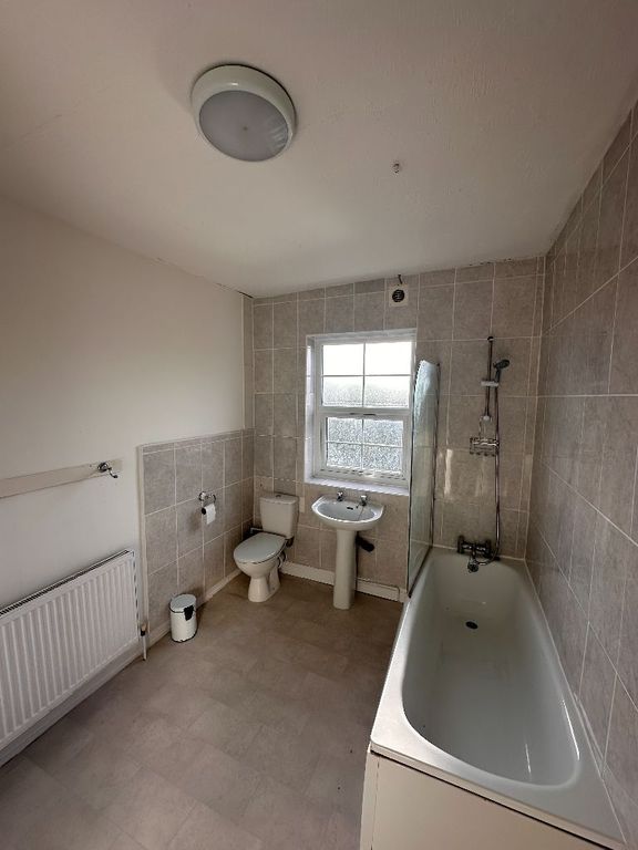 Additional image 10 of 3 bed flat to rentRegent Street, Leamington Spa CV32