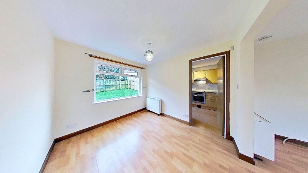 Additional image 5 of 3 bed semi-detached house to rentValgreen Court, Mid Craigie, Dundee DD4