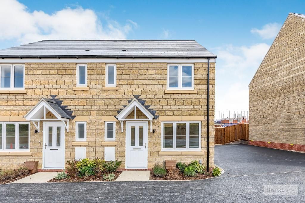 3 bed semi-detached house to rentAirfield Way, Weldon Park, Corby, Northants NN17