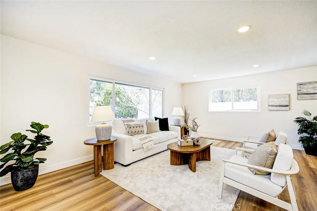 Additional image 14 of 2433 Littleton Pl, Costa Mesa, CA 92626