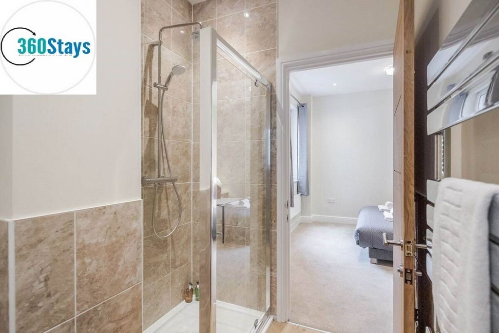 Additional image 3 of 2 bed flat to rentQueen Street, Maidenhead SL6