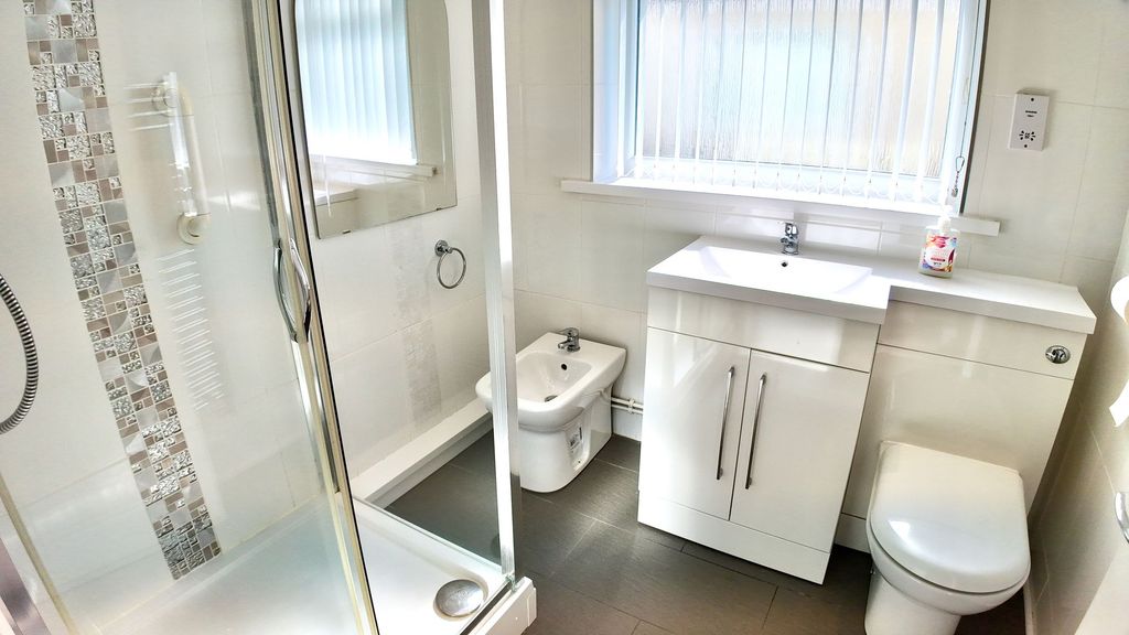 Additional image 4 of 3 bed semi-detached bungalow to rentMaesglas, Tredegar NP22