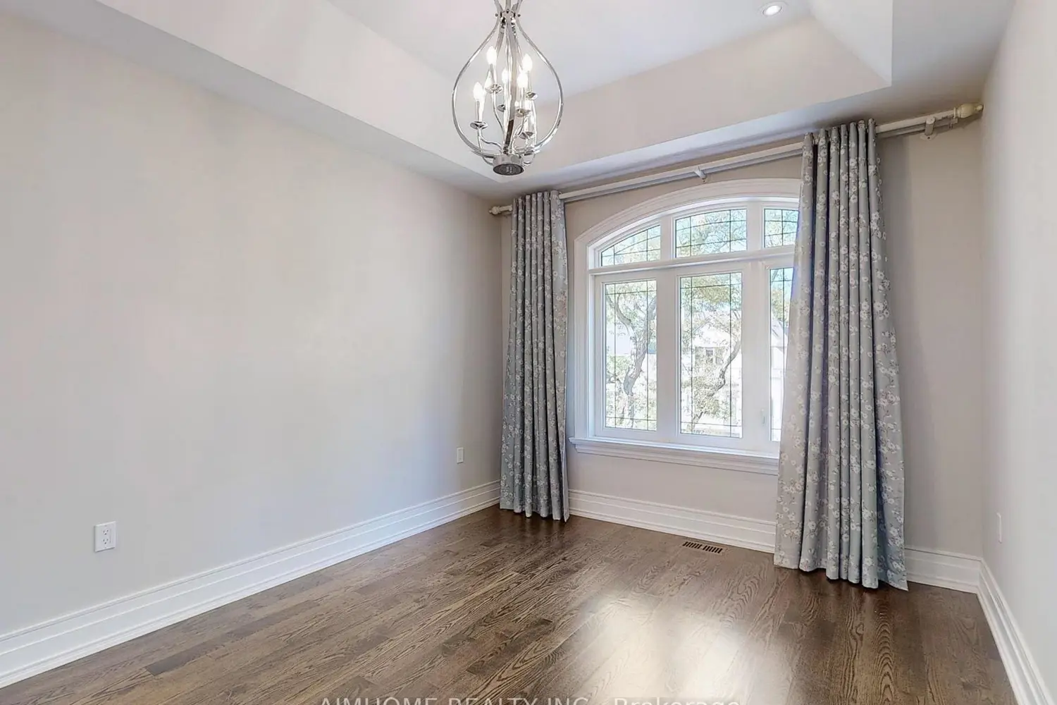 Additional image 12 of 143 Kingsdale Avenue