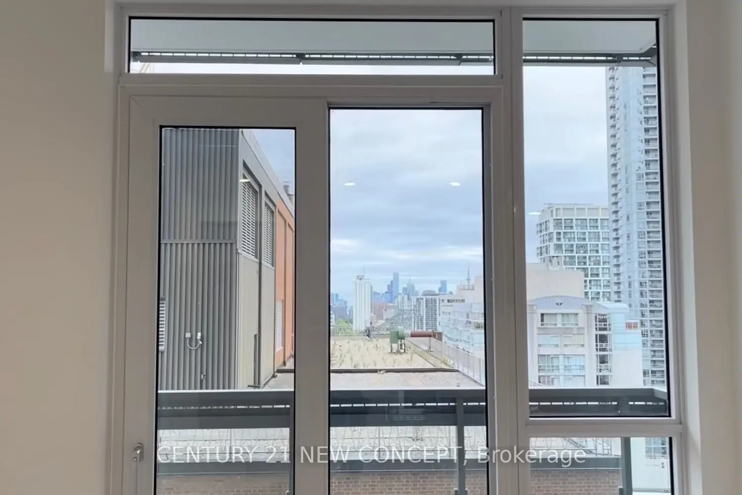 Additional image 12 of 39 Roehampton Avenue 1204