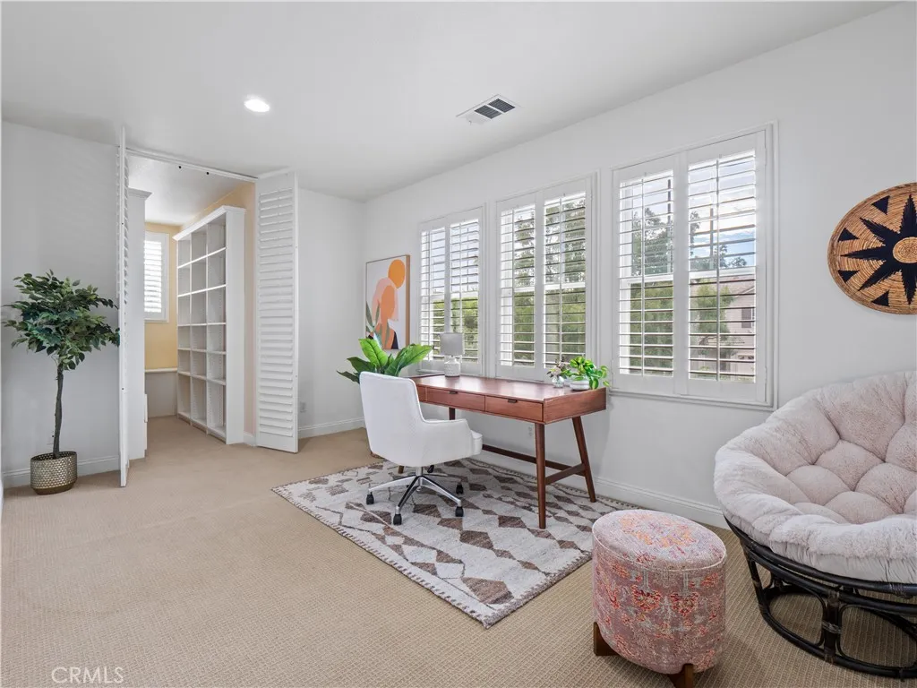 Additional image 86 of 25679 Smoketree Ln, Valencia, CA 91381