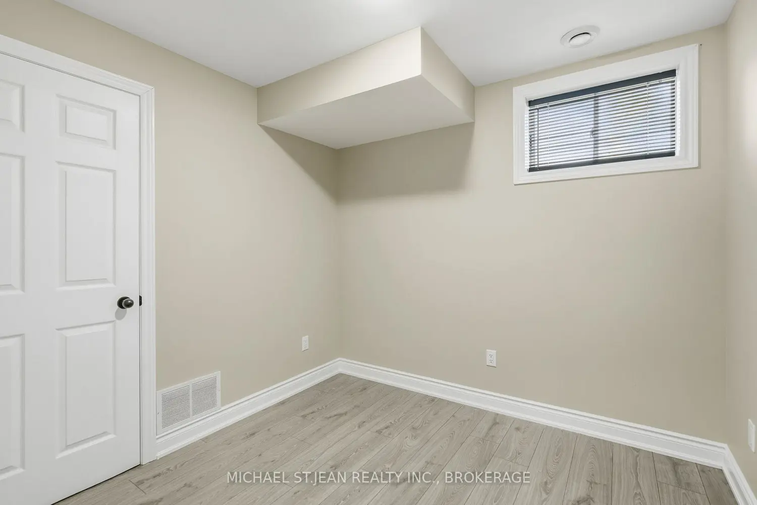 Additional image 6 of 29 Lakeview Lane